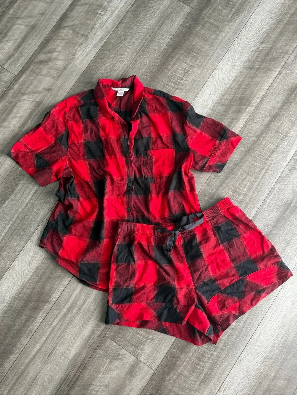 Victoria's Secret Women’s Sz M Red Black Buffalo Plaid Flannel Button Pajama Set
